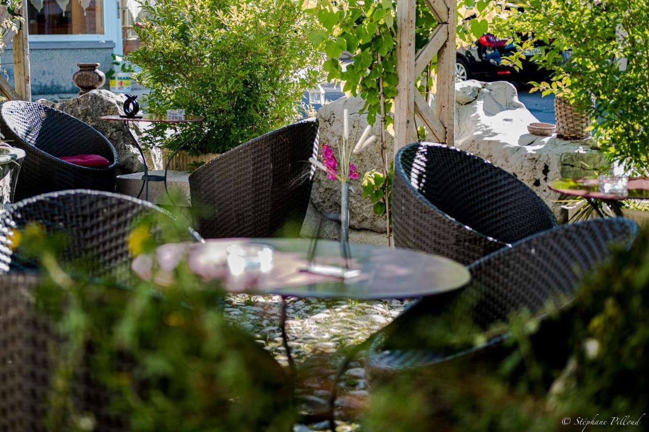 Hotel De La Truite & Spa Le Petit Nautilus Le Pont Ngoại thất bức ảnh