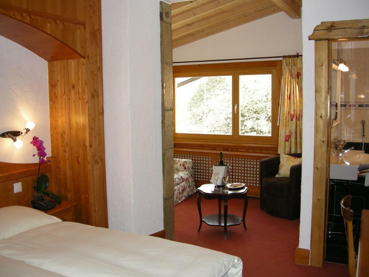 Hotel De La Truite & Spa Le Petit Nautilus Le Pont Ngoại thất bức ảnh